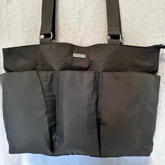 NWOT BAGGALLINI TOTE IN GRAY. 17” W x 10 1/2” H x 5” D. - Picture 3 of 10